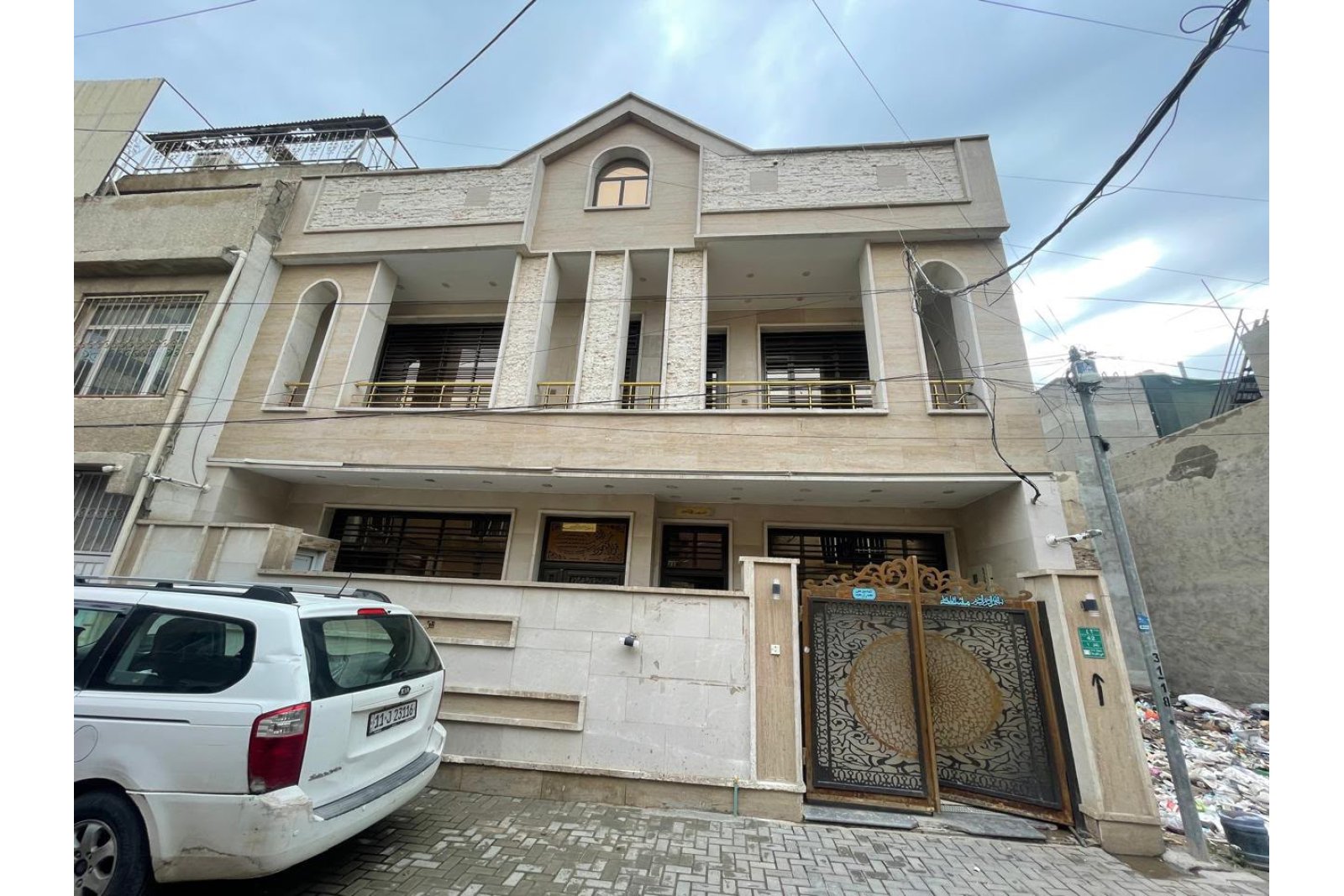 Property main photo