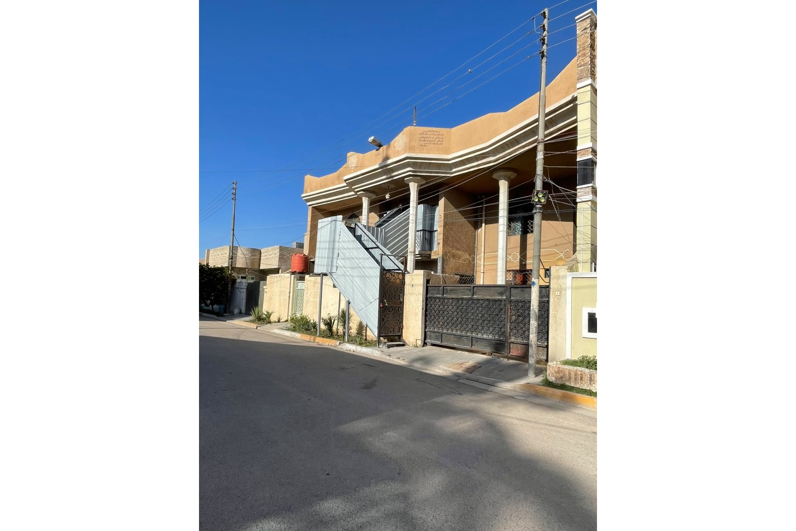 Property main photo